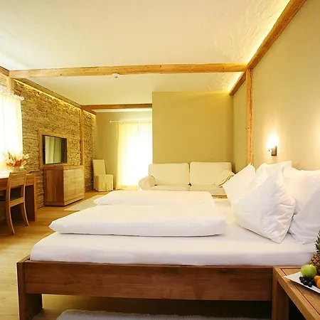 Rosis Sonnbergstuben Кицбюэль