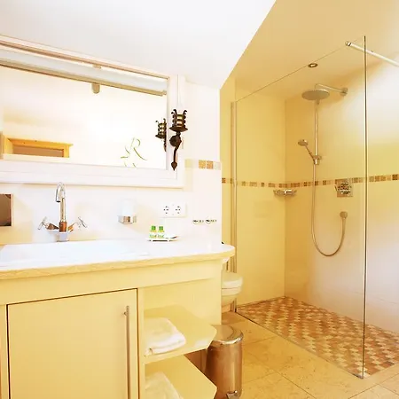 Hotel Rosis Sonnbergstuben 4*